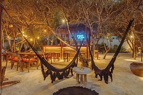 Casa Punta Coco & Beach Club