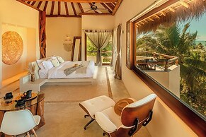 Casa Punta Coco & Beach Club