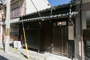 Kyomachiya IZO