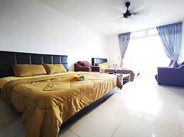 KSL Studio Homestay by Immaculate