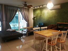KSL Studio Homestay by Immaculate