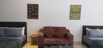 KSL Studio Homestay by Immaculate