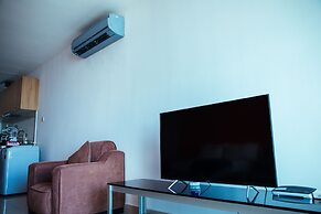 KSL Studio Homestay by Immaculate