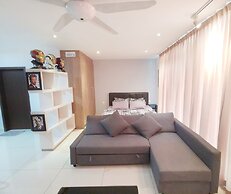 KSL Studio Homestay by Immaculate