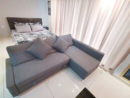 KSL Studio Homestay by Immaculate