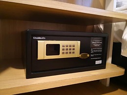 Walk In Hotel