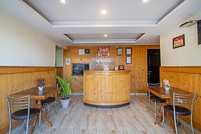 Itsy Hotels Avantika With Forest View