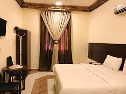 Revan Hotel