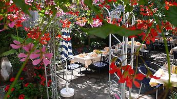 Hotel Anika
