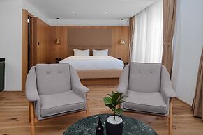 Nomad Hotel