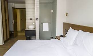 Nomad Hotel