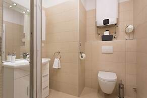 Charming and Bright Studio in Zagreb Center!