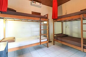 Halaman Depan Hostel
