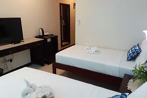 Venezia Suites Hotel Iloilo