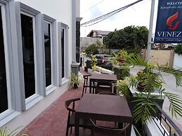 Venezia Suites Hotel Iloilo
