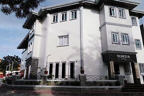 Venezia Suites Hotel Iloilo
