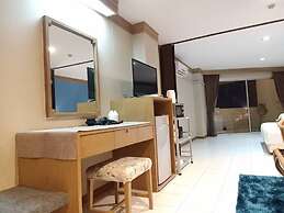 Patong Beach Resort Olympic Size Pool Gym Spa