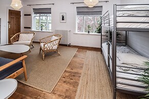 Apartment B29