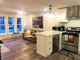 Esther's Place-Carleton Place Downtn Apt