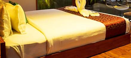 Le Candles Resort
