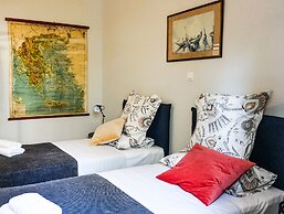 A Happy stay by Edem Beach