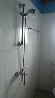Leosim Hotel Nebbi