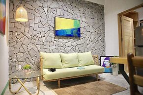Uri House