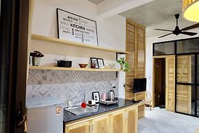 Uri House