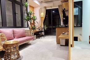 Uri House
