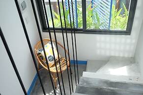 Uri House