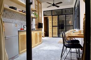 Uri House