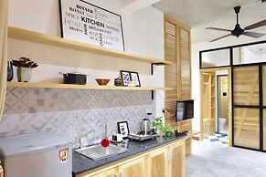 Uri House