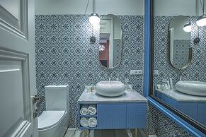 Heritage Hotel and Suites