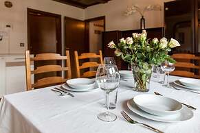 Castle way Apartments Tamy