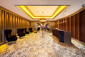 Magna Pivot Hotel - Boutique Class