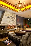 Magna Pivot Hotel - Boutique Class