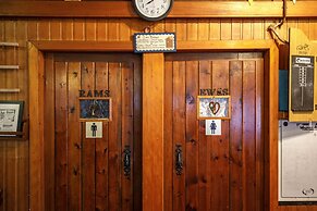 Cross Inn