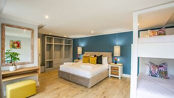 Hout & About Guest House
