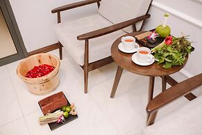 Reyna Hotel Hanoi