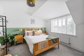 84A Albany Road