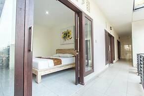 Azalea Homestay & Villa