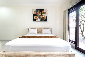 Azalea Homestay & Villa