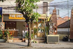 Azalea Homestay & Villa
