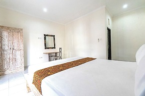 Azalea Homestay & Villa