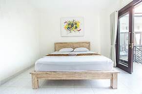 Azalea Homestay & Villa