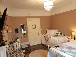 Georgestown Inn
