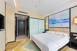 Yiwu Luck Bear Hotel