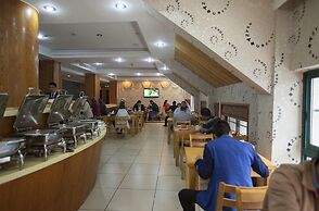 Yiwu Luck Bear Hotel