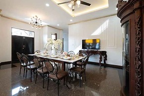 Lanna Kamin Pool Villa Airport