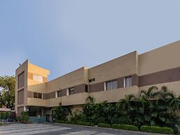 Itsy Hotels Shree Comforts